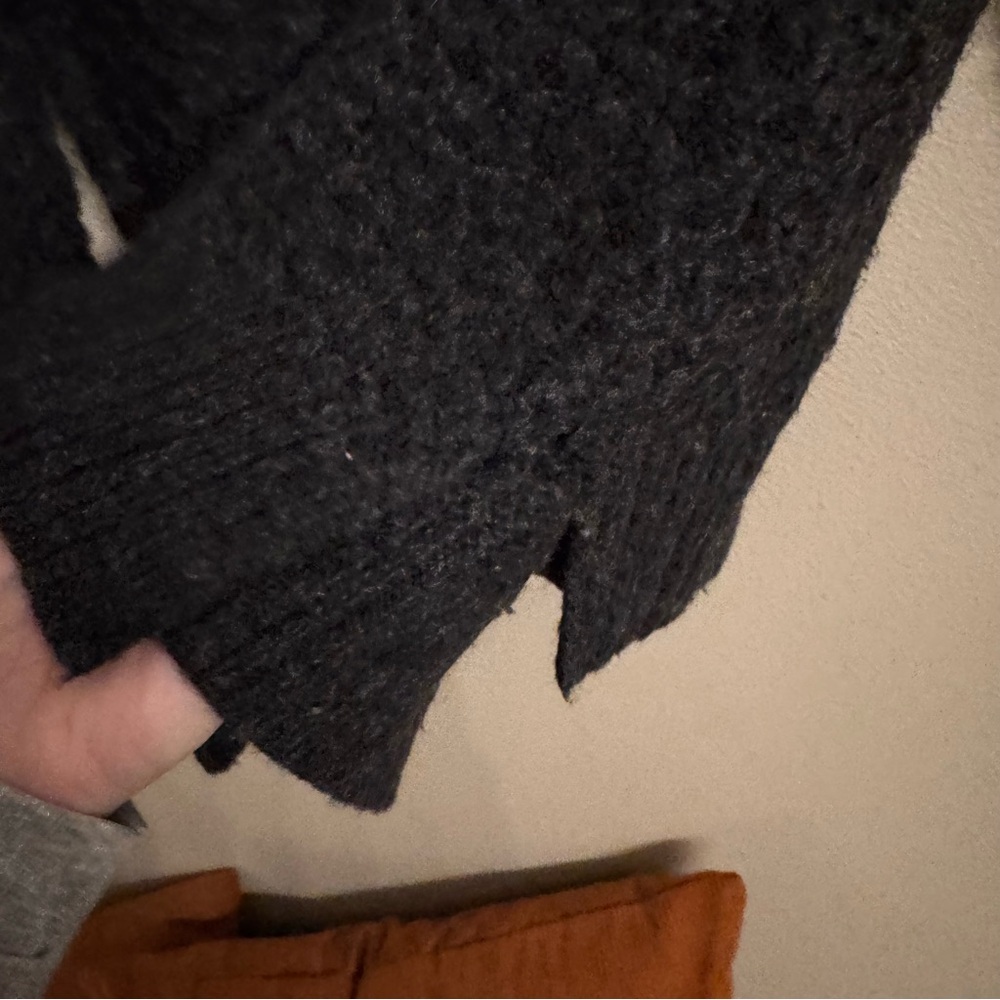 ANTHRO Bia Alpaca Tunic Sweater - Picture 4 of 7
